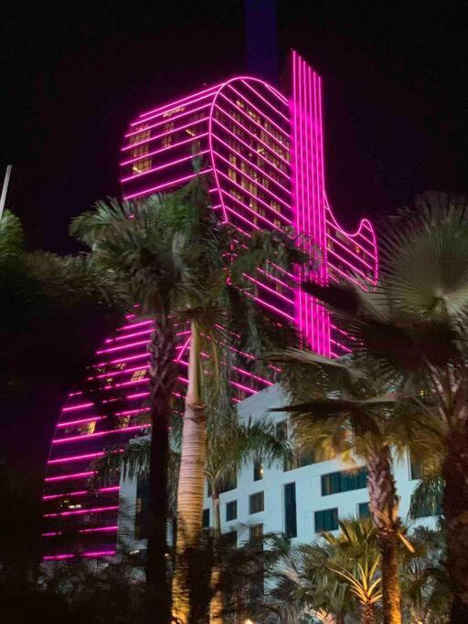 הלנדל ביץ' Tropical Pool Luxury Home Best Location Beaches Restaurant Hard Rock Fun מראה חיצוני תמונה